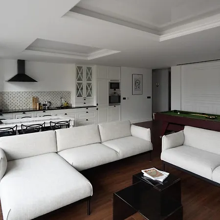 Sixteen Szafarnia Apartment *